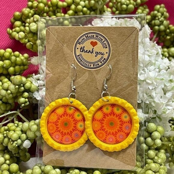 Orange Floral Circles Bottle Cap Retro 60's Dangle Fish-hook Earrings Handcrafte - Picture 1 of 4
